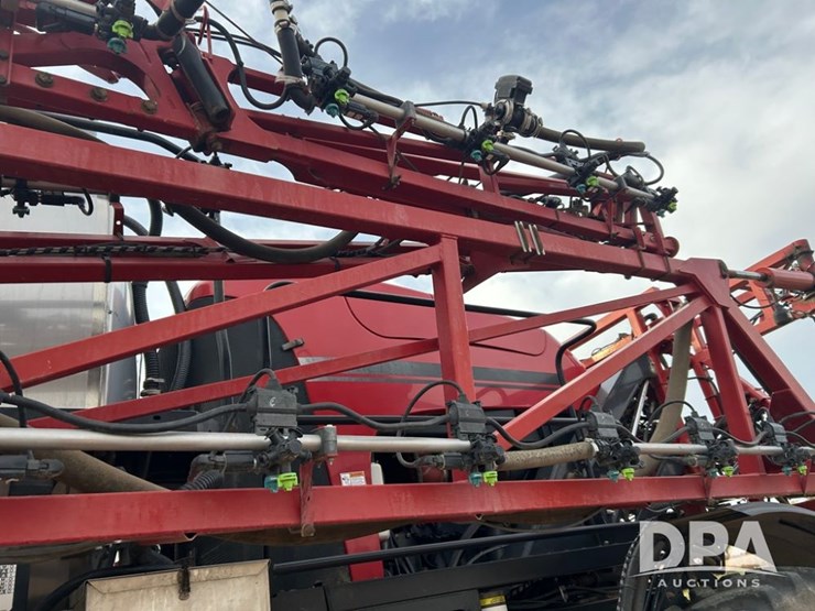 2020-case-ih-patriot-4440-image-35