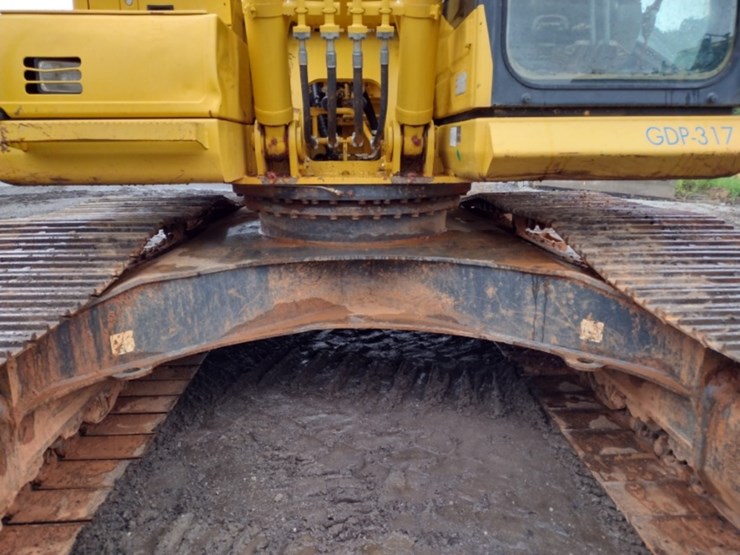 komatsu-pc240-lc-11-image-20