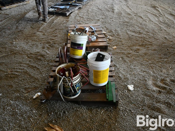 pallets-of-farm-support-image-8