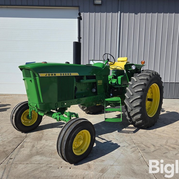 1972 JOHN DEERE 4000