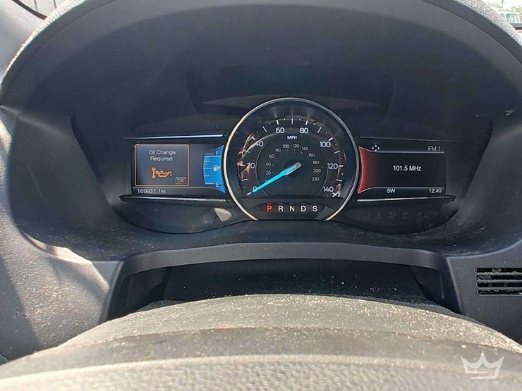 2017-ford-explorer-image-17