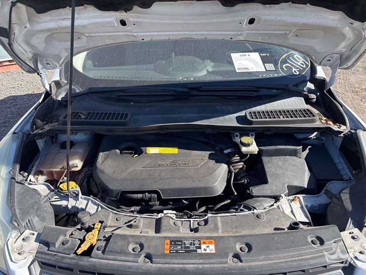 2015-ford-escape-image-7