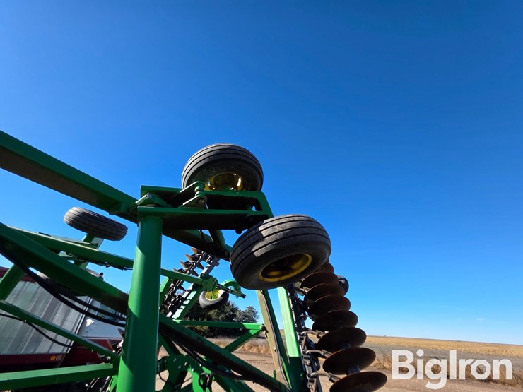 2013-john-deere-2623vt-image-10