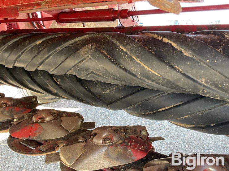 2009-new-holland-h7450-image-19