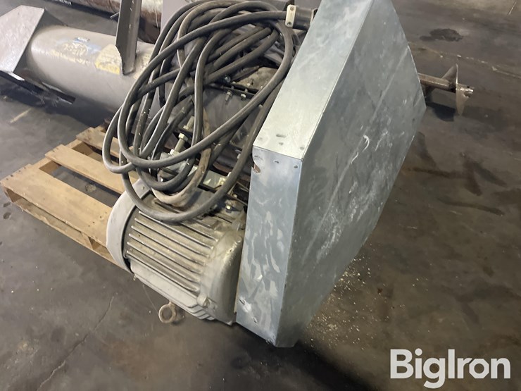 neco-grain-bin-power-sweep-floor-auger-image-11