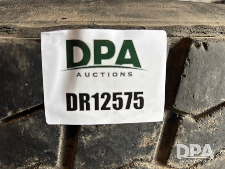 implement-tires-(dr12575)-image-14