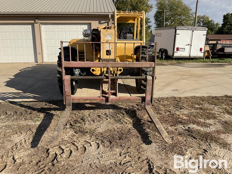 2001-gehl-dl6l-image-2