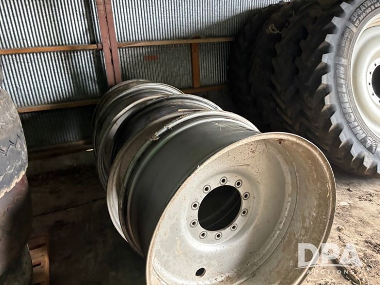 case-ih-wheels-(dr12572)-image-5