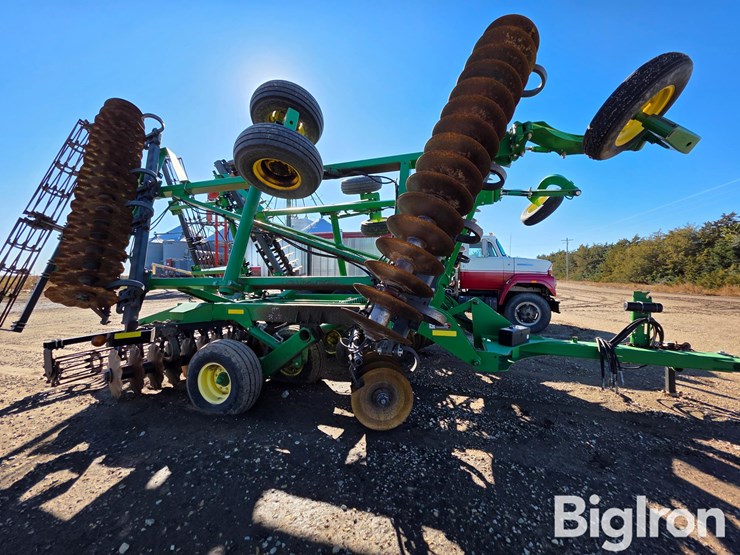 2013-john-deere-2623vt-image-4