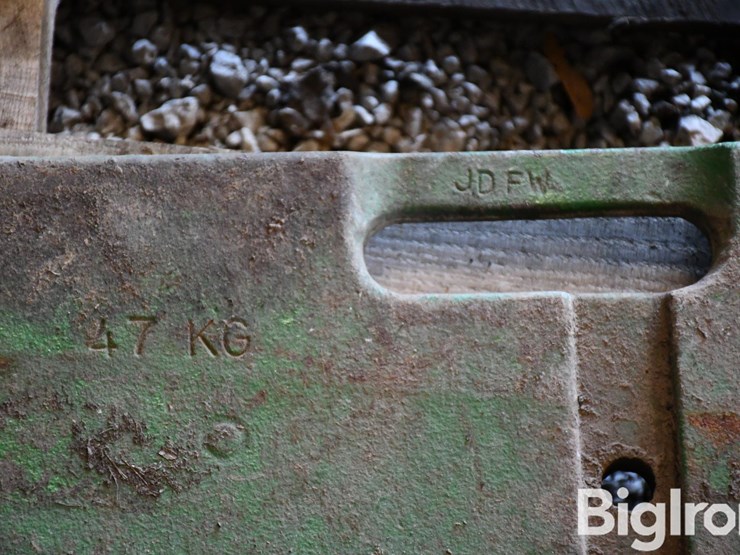john-deere-suit-case-weights-image-10