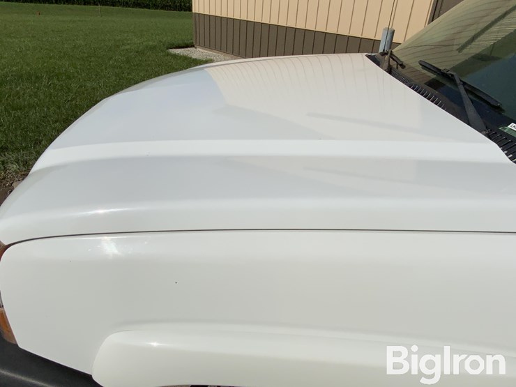 2004-chevrolet-silverado-3500-ls-image-13