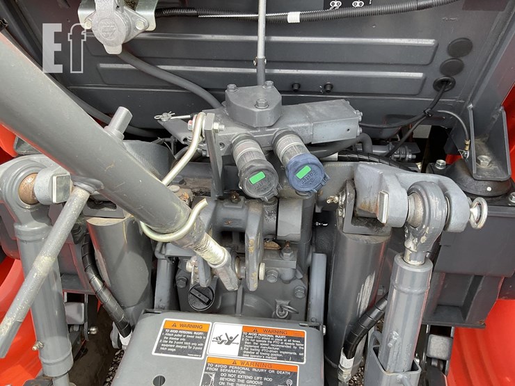 2020-kubota-m4-071hdc12-image-5