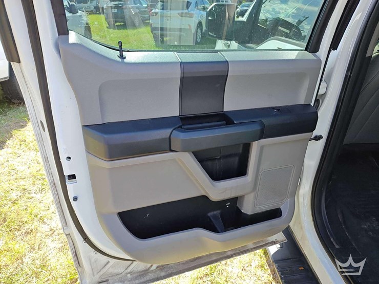 2018-ford-f150-image-41