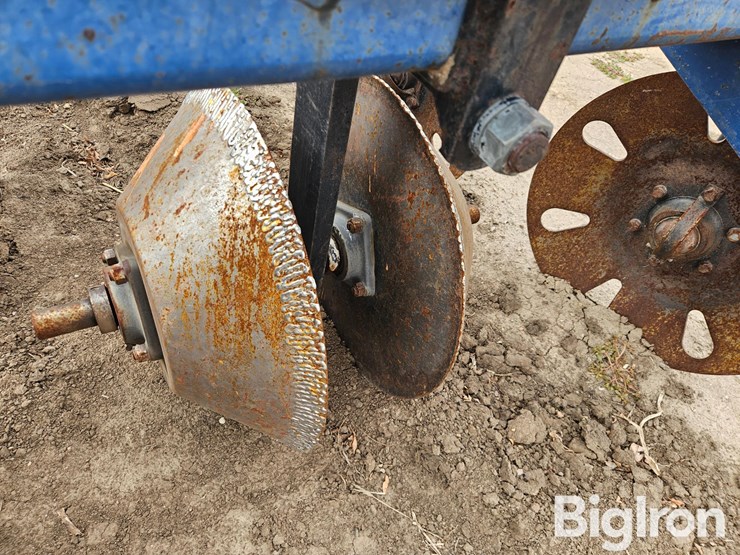 blu-jet-track-master-image-11