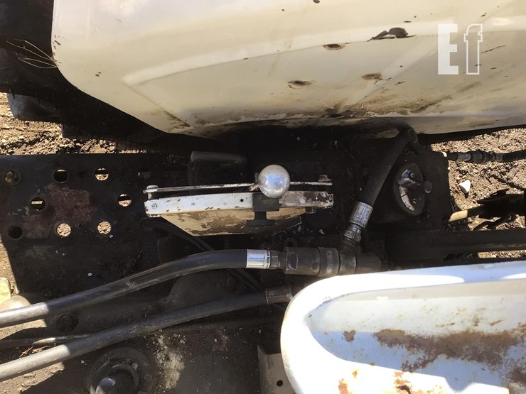 1971-david-brown-990-image-15