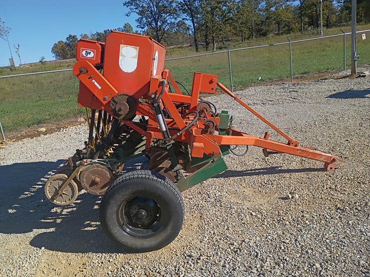 #22170-•-7ft-tye-no-till-drill-image-6