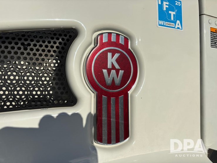 2013-unit-70-image-26