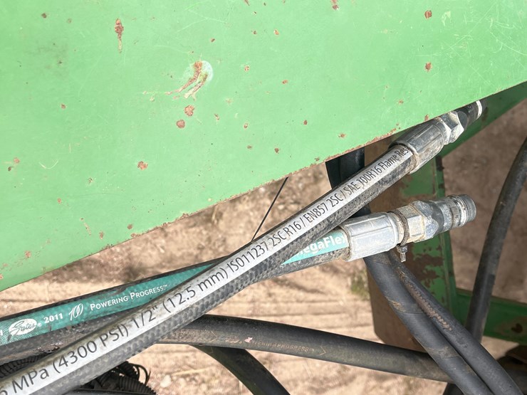 john-deere-7200-image-15