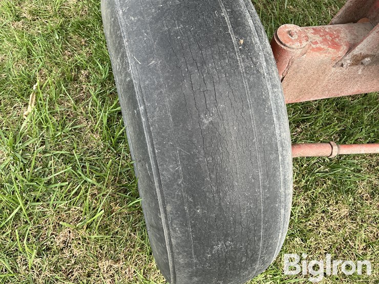 dakon-gravity-flow-wagon-image-17