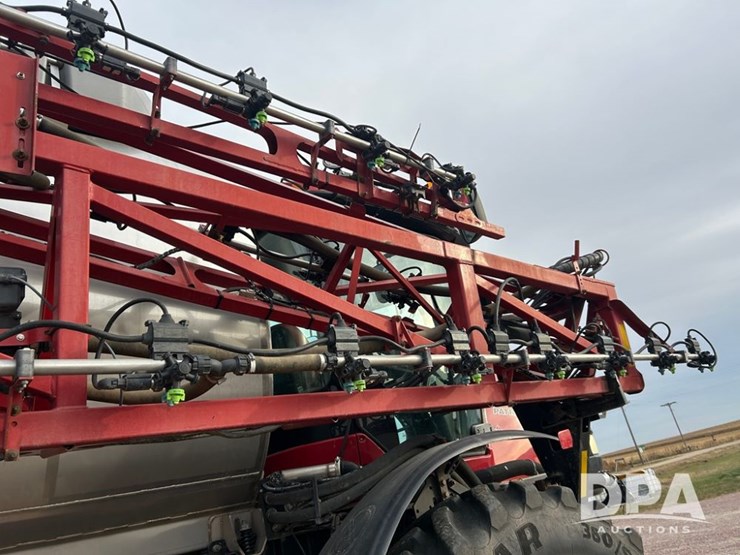 2020-case-ih-patriot-4440-image-43