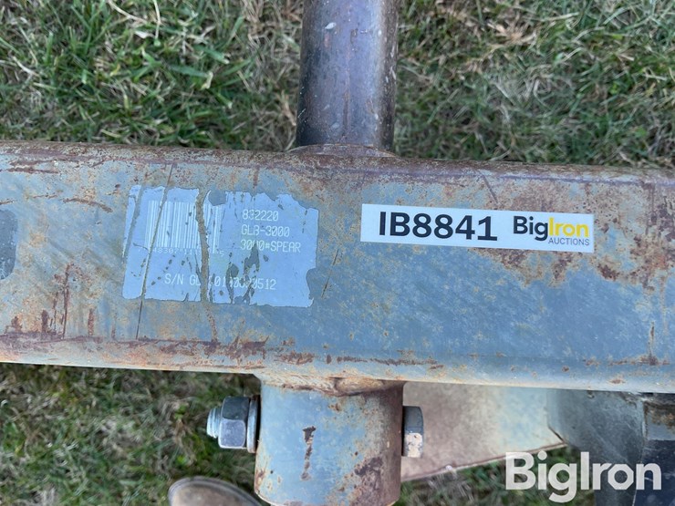 glb-3000-global-mount-loader-bale-spear-image-9