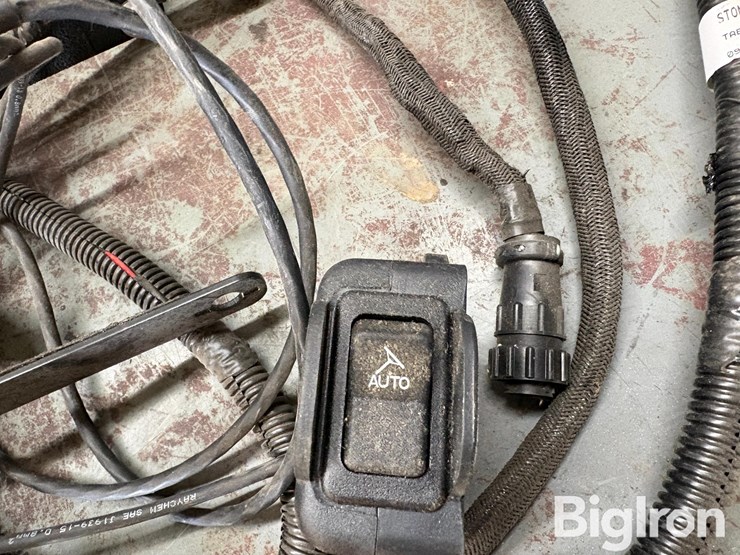 john-deere-200-image-3