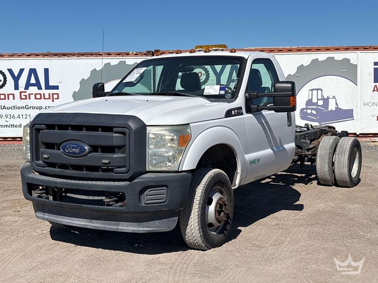 2015-ford-f350-image-1
