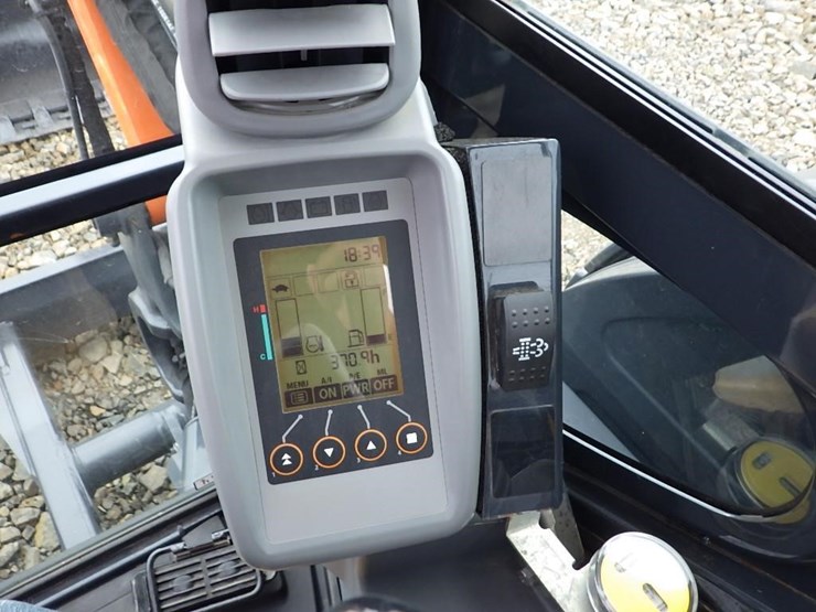 hitachi-zx40u-image-30