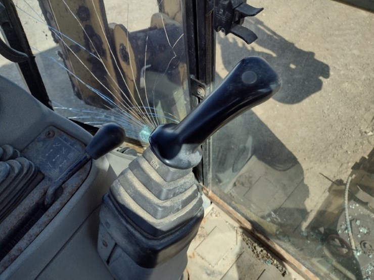 caterpillar-420d-image-12