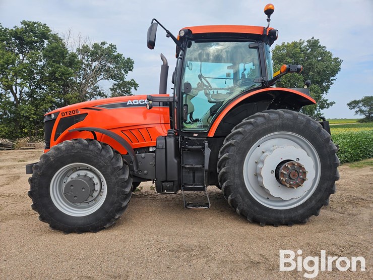 2010-agco-dt205b-image-8