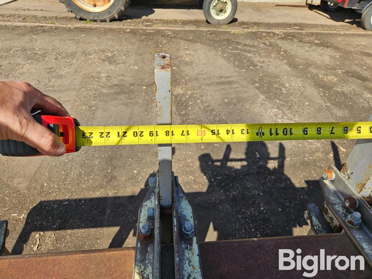 12r18-3-pt.-anhydrous-applicator-image-18