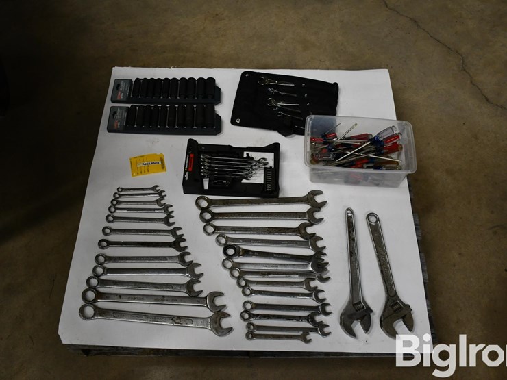 pallet-of-farm-support-image-6