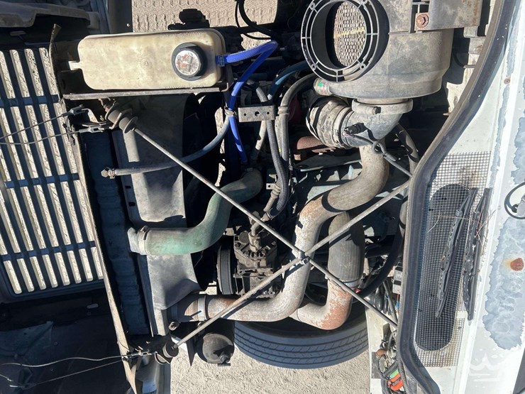 1999-international-f-4900-t/a-cab-and-chassis-truck-image-6