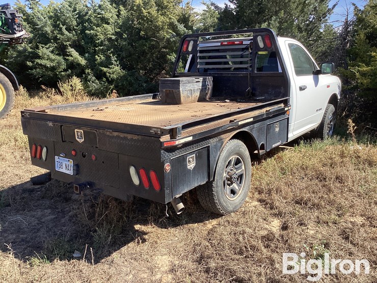 2019-dodge-2500-image-5