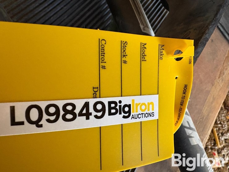 pallet-of-truck-parts-image-5