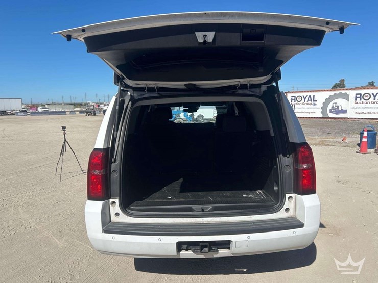 2018-chevrolet-tahoe-image-29