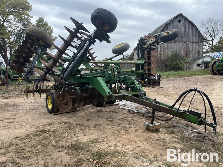 john-deere-635-image-3