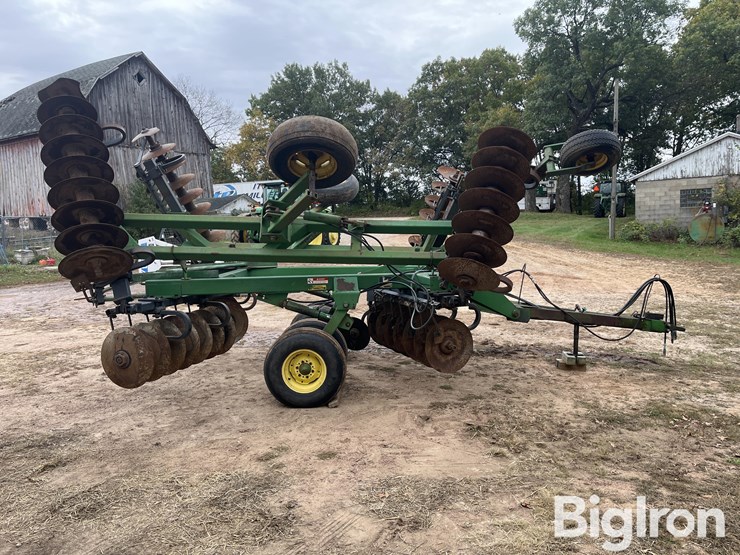 john-deere-635-image-4