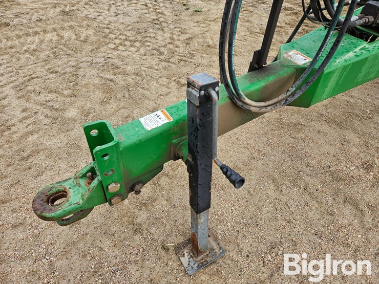 bestway-1,850-gal-100'-boom-pull-type-sprayer-image-10