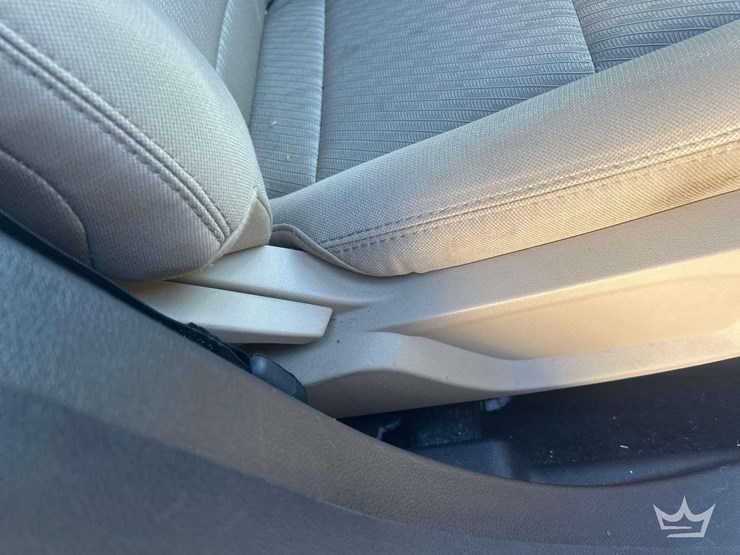 2017-ford-explorer-image-27