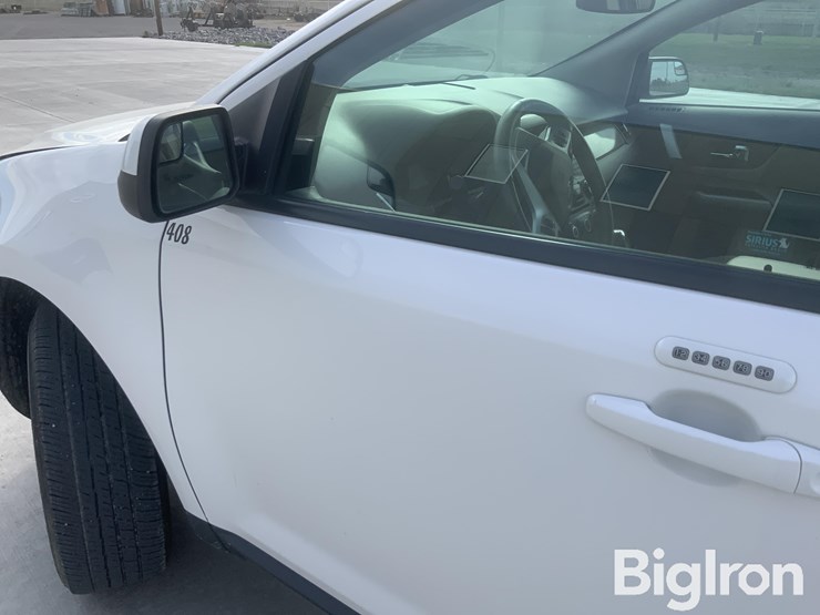 2014-ford-edge-image-12