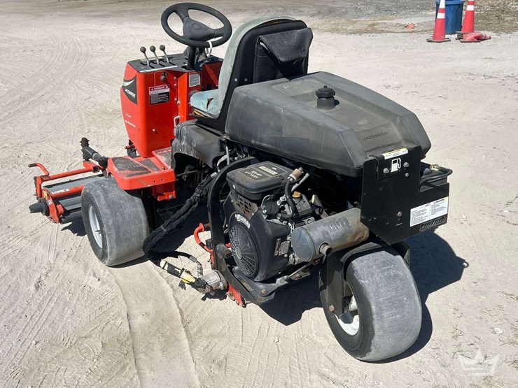 2017-jacobsen-3551-hours-image-4