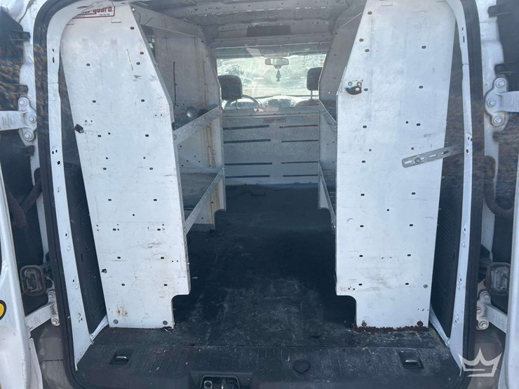 2016-ford-transit-connect-image-31