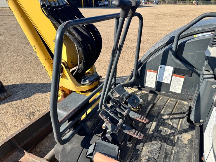 2014-komatsu-pc45-image-21