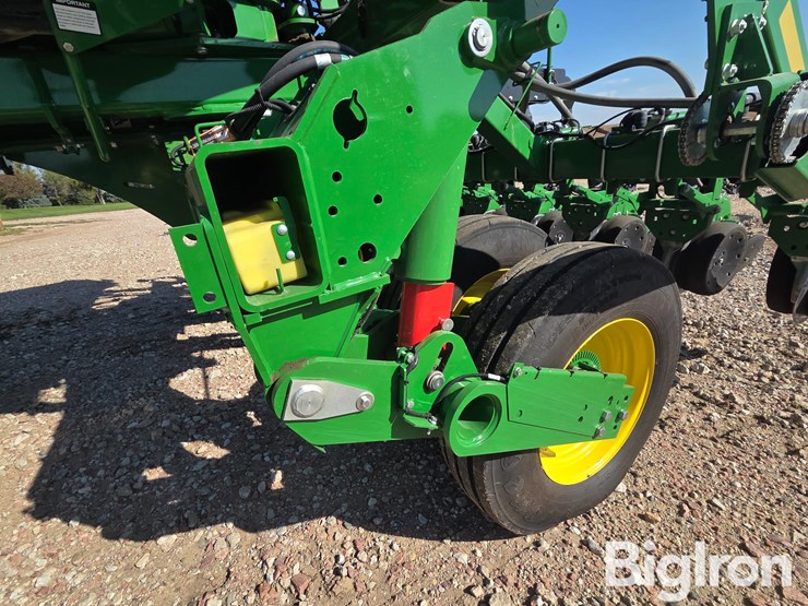 2022-john-deere-1795-image-12