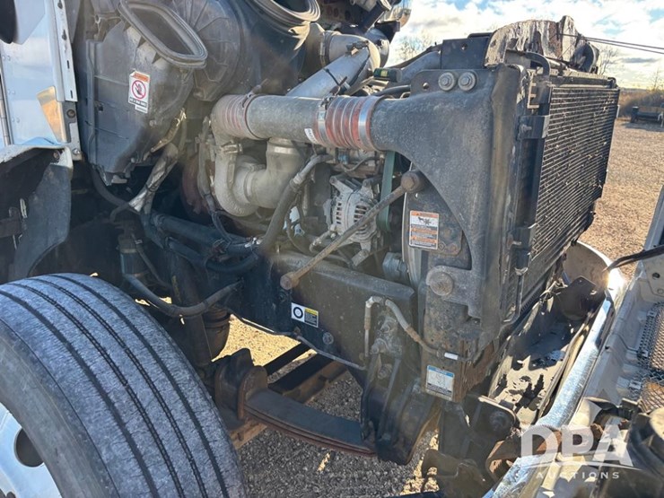 2013-unit-70-image-29