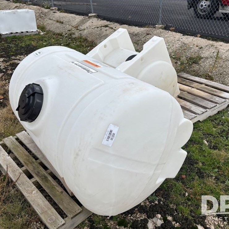 Poly Tanks (DR12626)