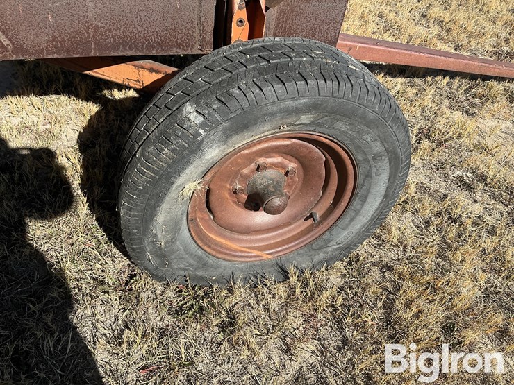 new-holland-180-image-16