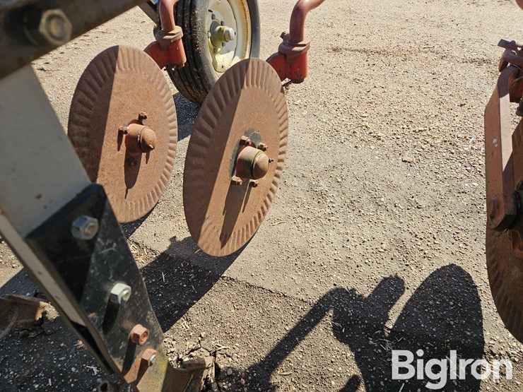 12r18-3-pt.-anhydrous-applicator-image-16