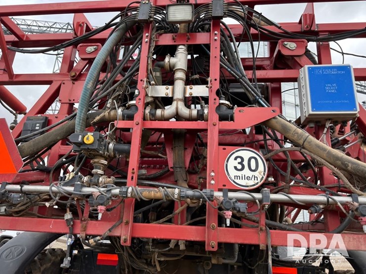 2014-case-ih-3016-image-52